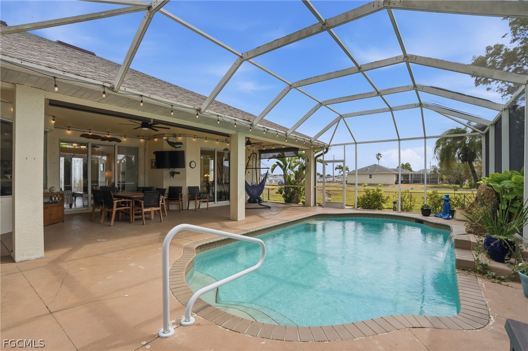 3 bed home in Cape Coral