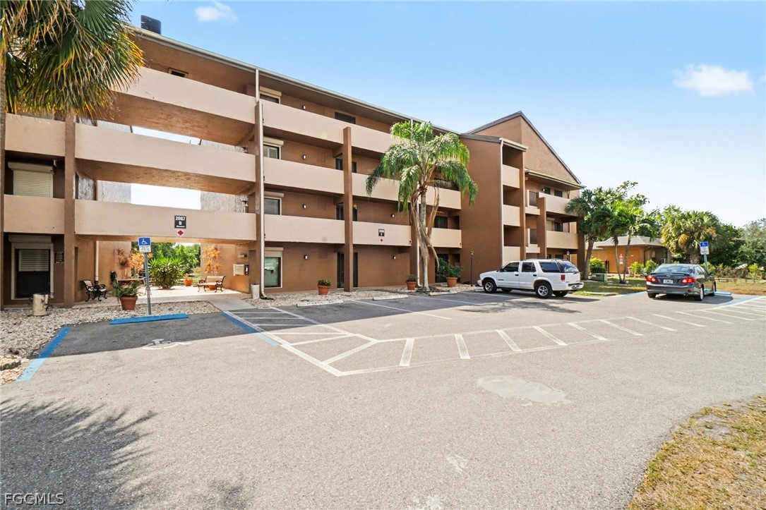 2 bed home in North Fort Myers