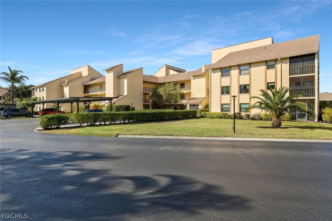 2 bed home in Fort Myers
