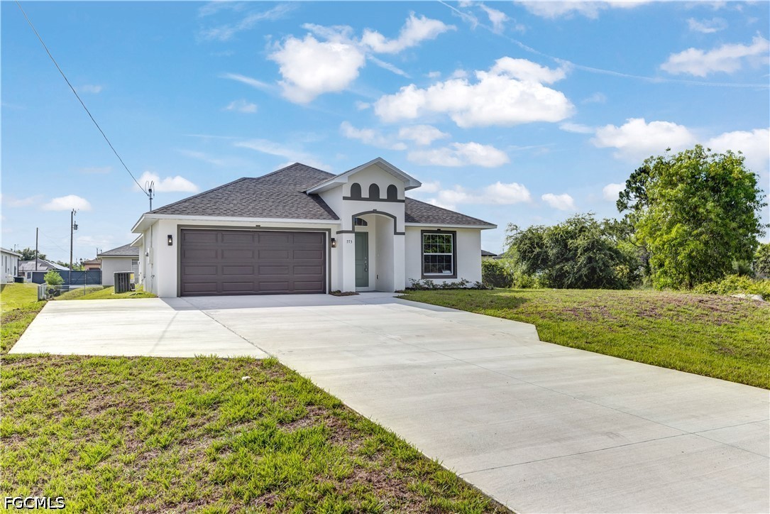 4 bed home in Lehigh Acres