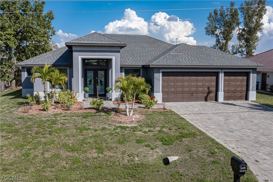3 bed home in Cape Coral