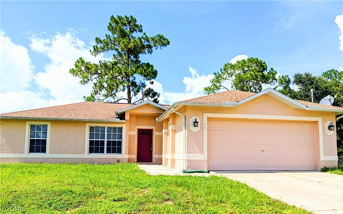 3 bed home in Lehigh Acres