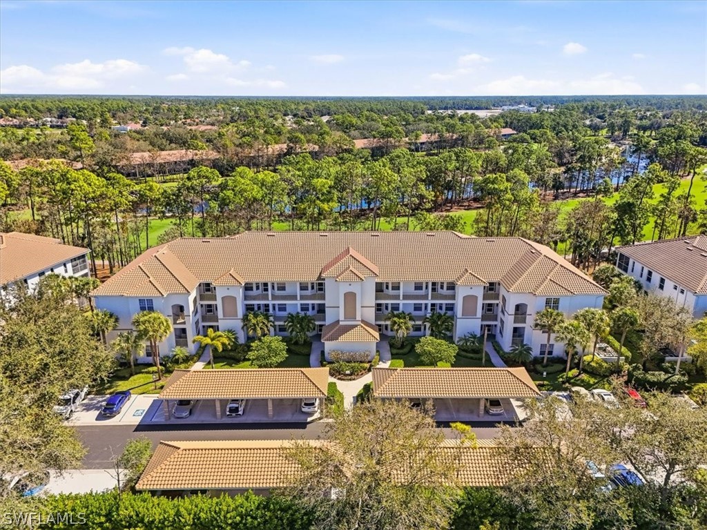2 bed home in Naples