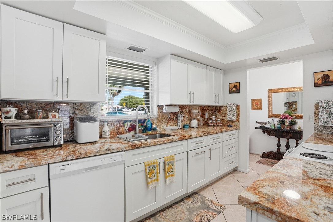 3 bed home in Lehigh Acres