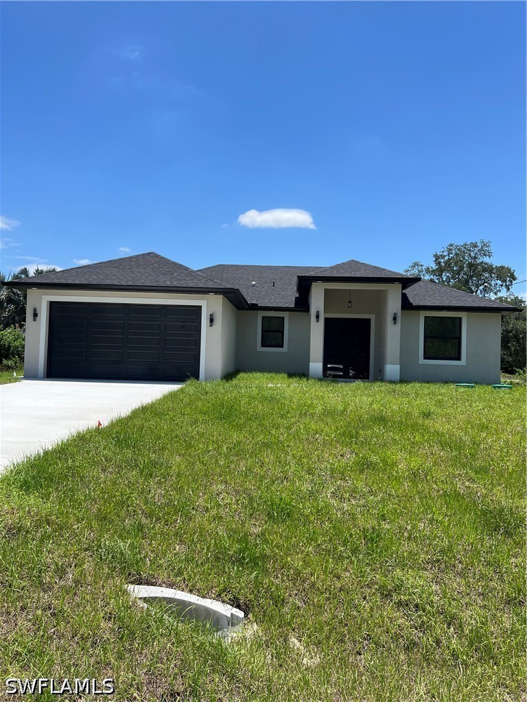 3 bed home in Lehigh Acres