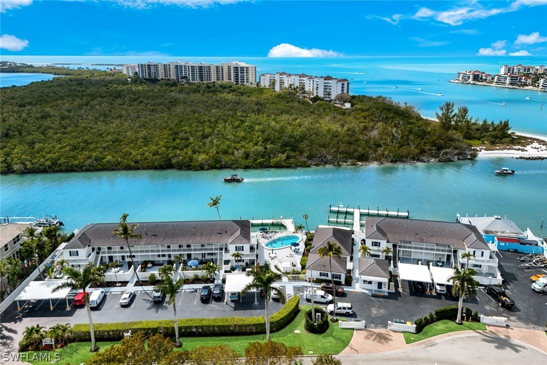 1 bed home in Marco Island