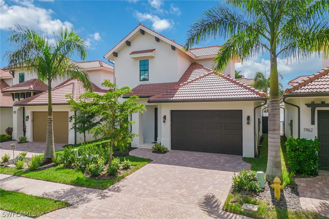 4 bed home in Naples