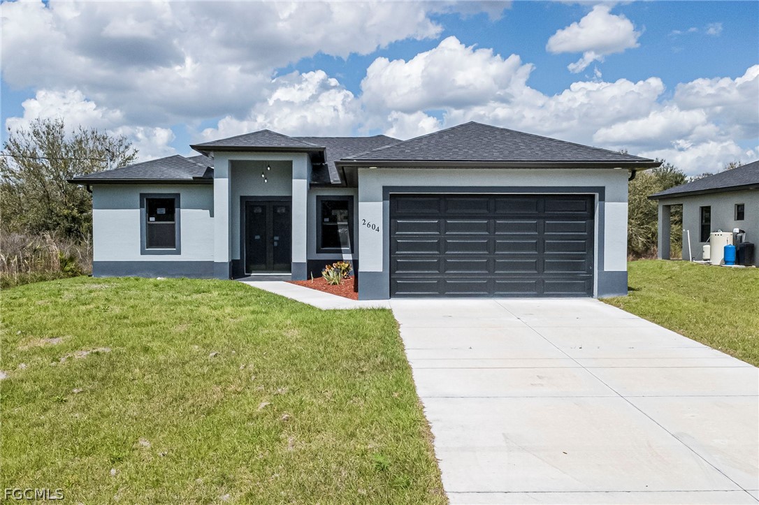 3 bed home in Lehigh Acres