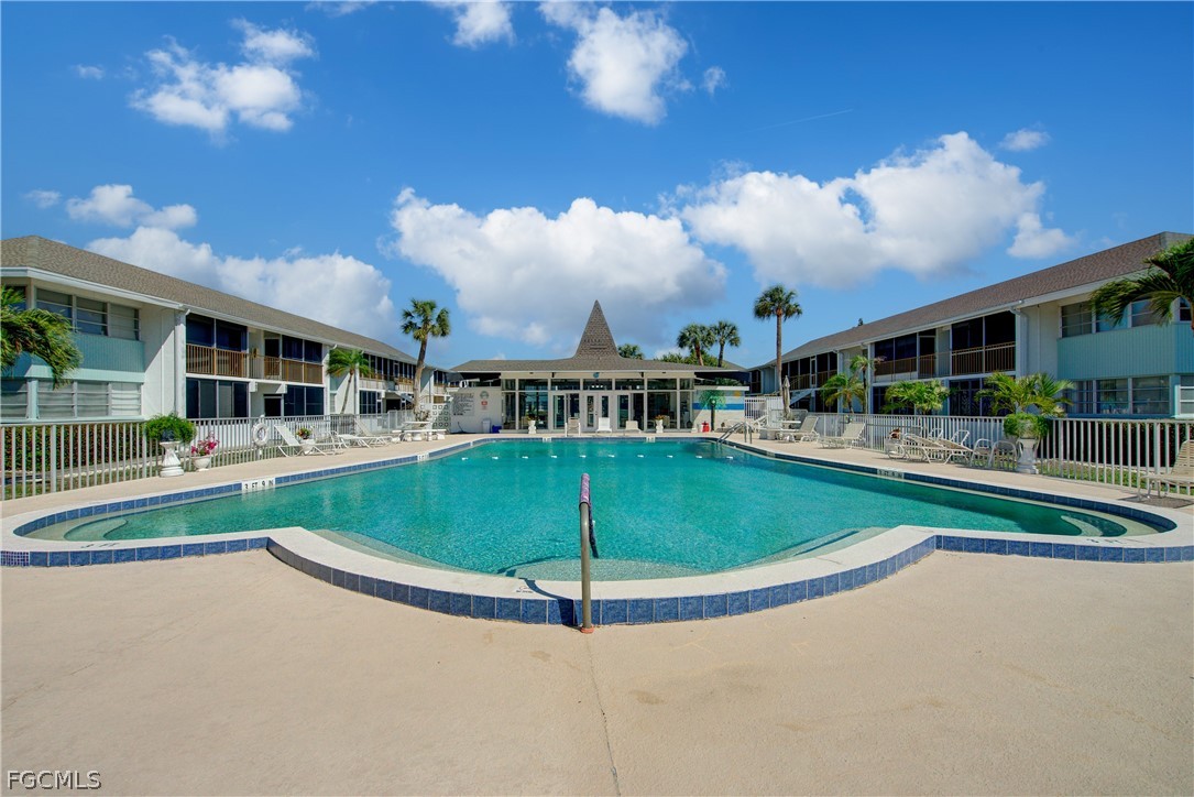 1 bed home in Cape Coral