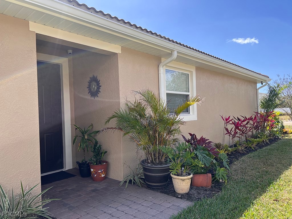 2 bed home in Fort Myers