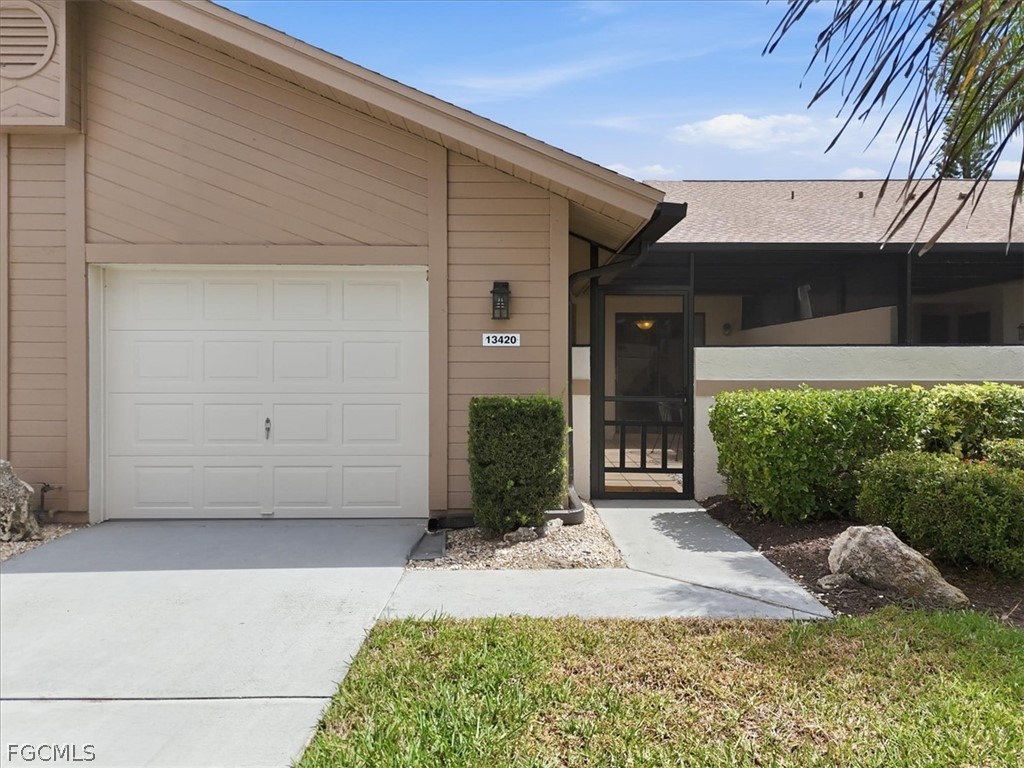 2 bed home in Fort Myers