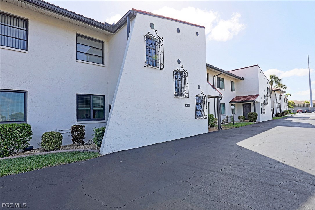 2 bed home in Cape Coral