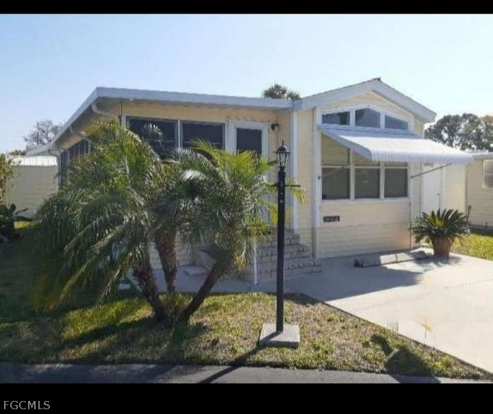 1 bed home in Naples