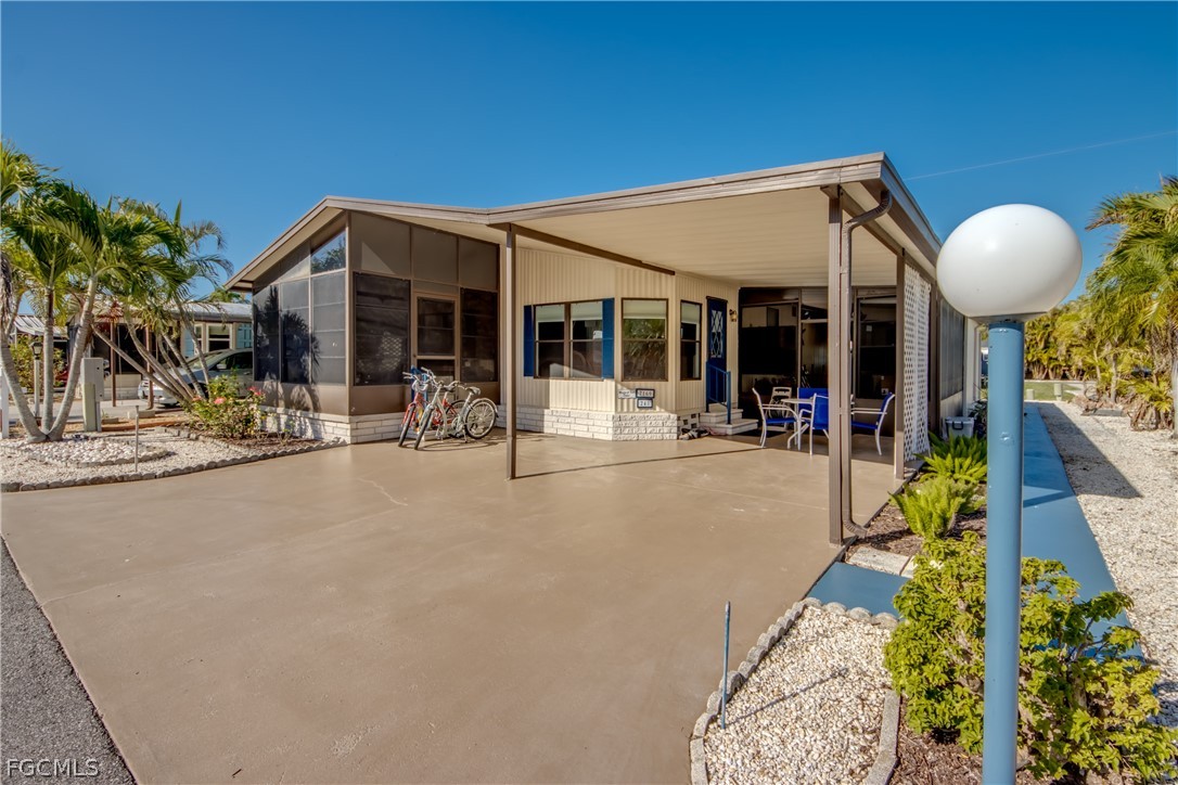 2 bed home in St James City