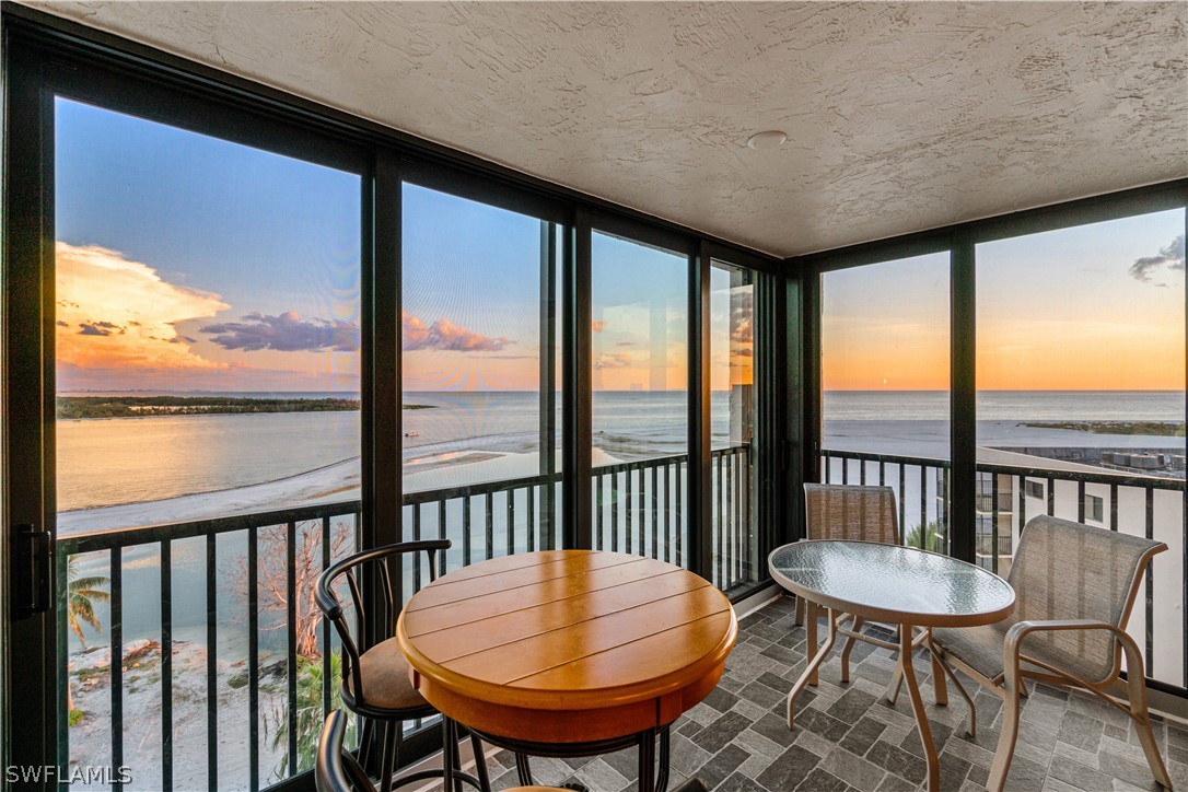 2 bed home in Fort Myers Beach