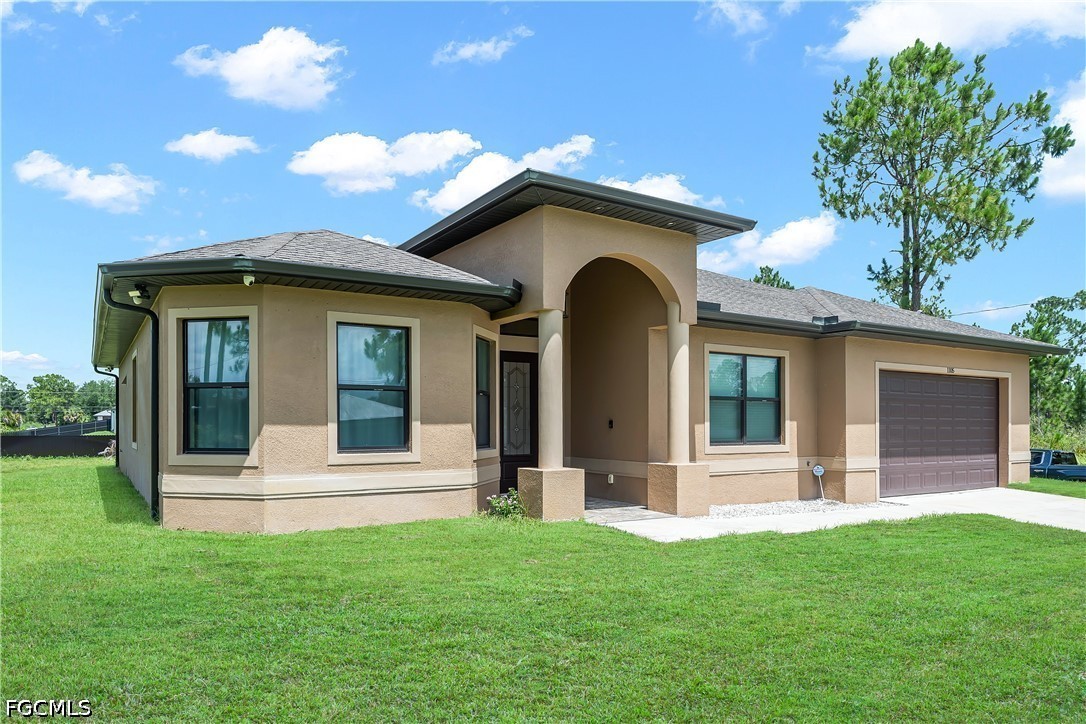 4 bed home in Lehigh Acres