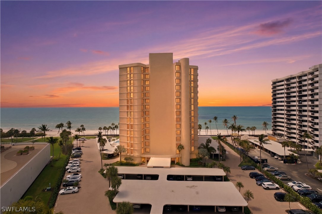 2 bed home in Naples
