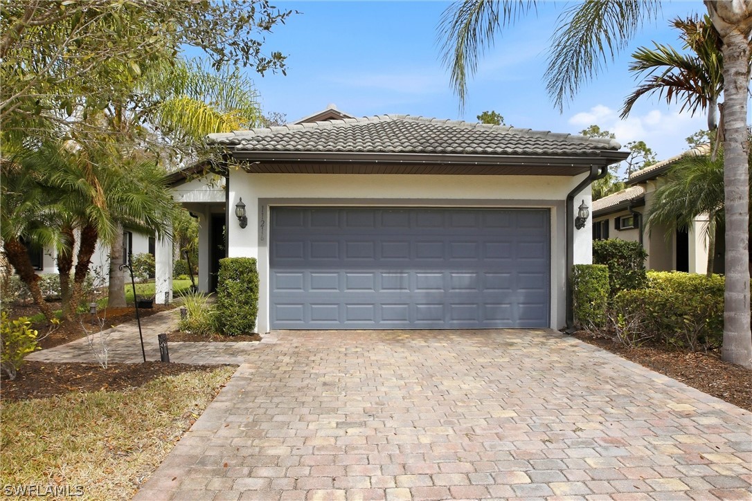 2 bed home in Fort Myers