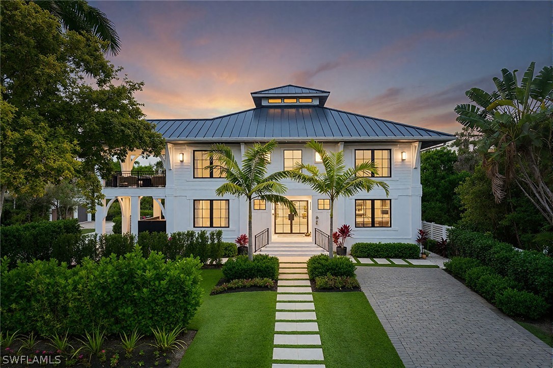 4 bed home in Naples