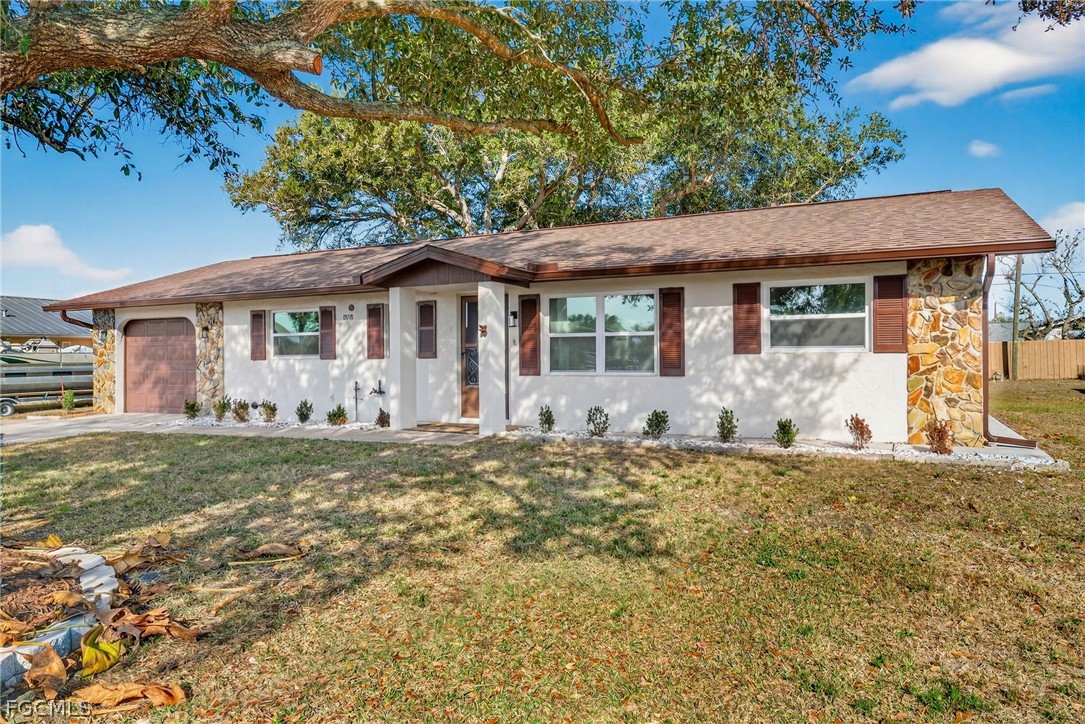 3 bed home in Port Charlotte