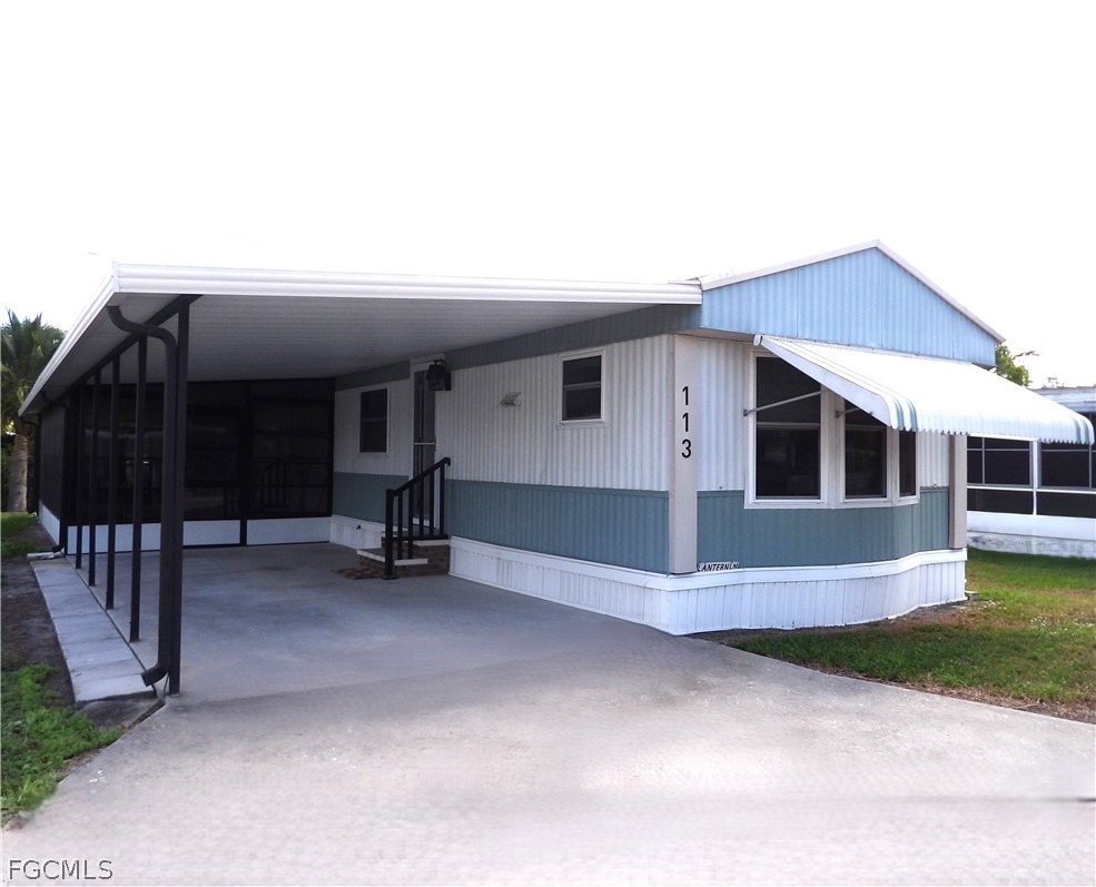 2 bed home in North Fort Myers