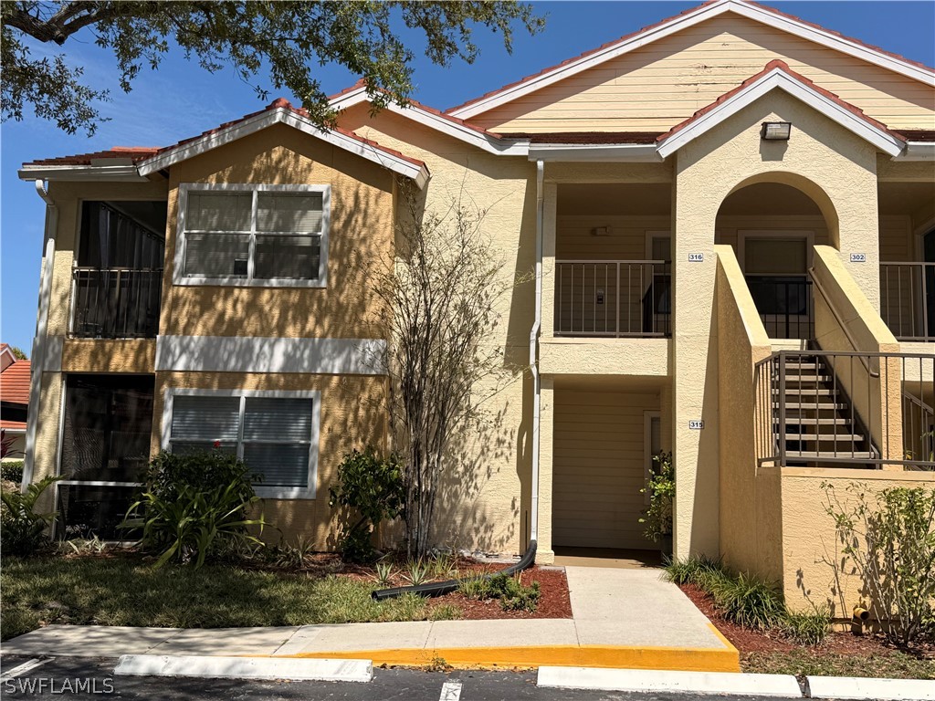 2 bed home in Fort Myers