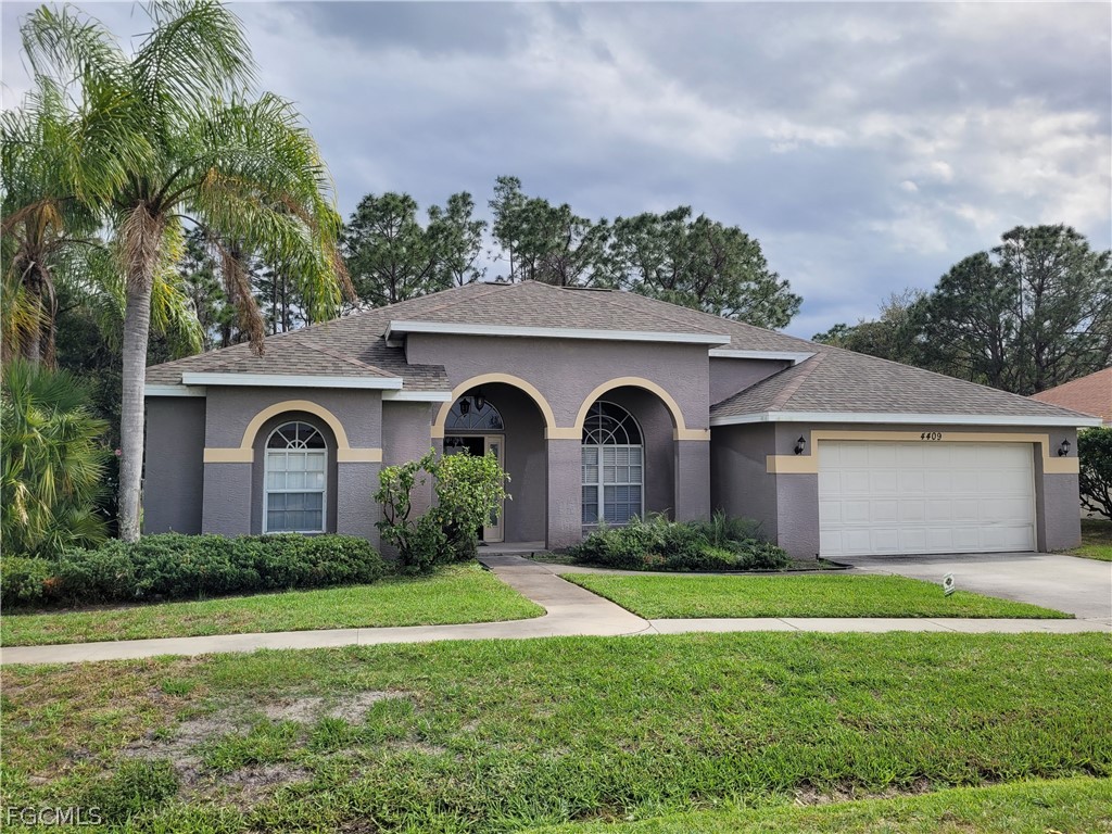 4 bed home in Lehigh Acres