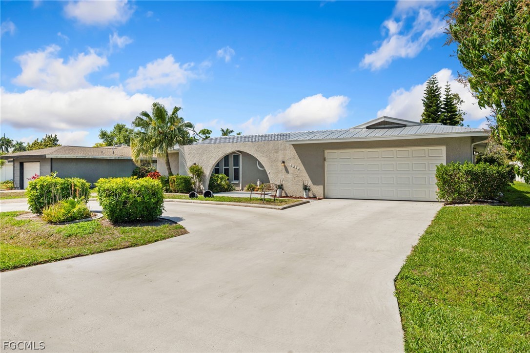 3 bed home in Cape Coral