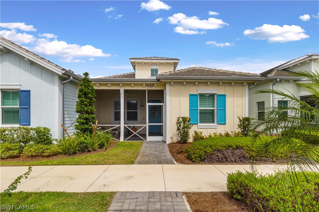 2 bed home in Naples