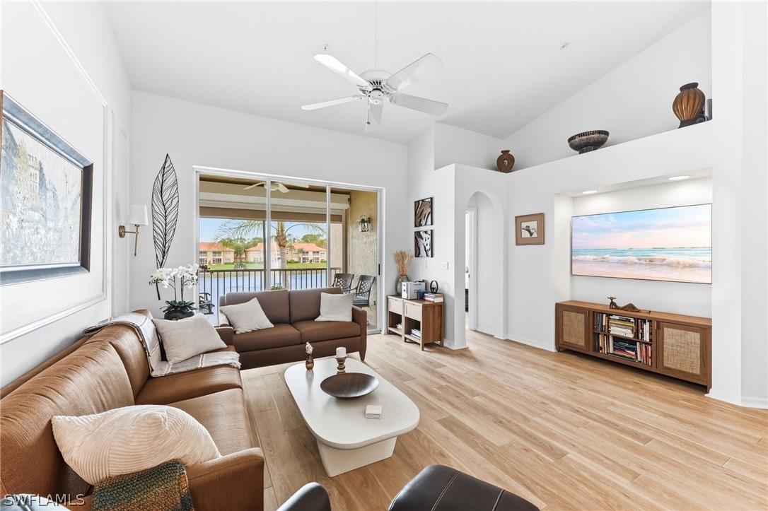 2 bed home in Naples