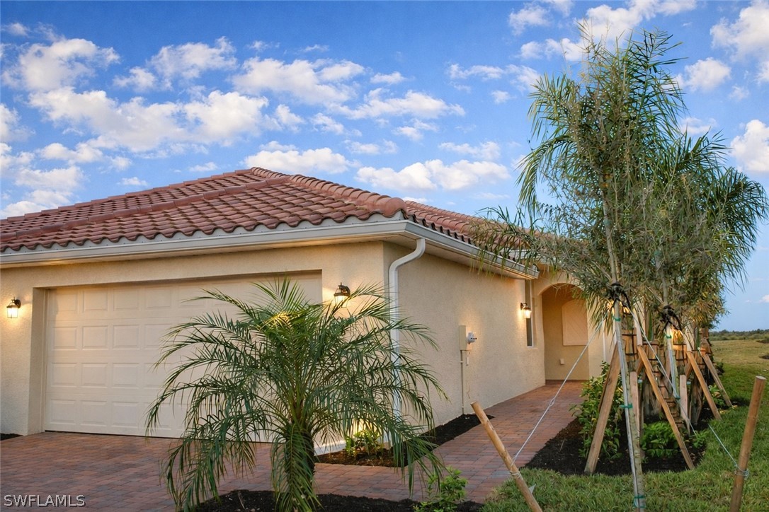 2 bed home in Naples