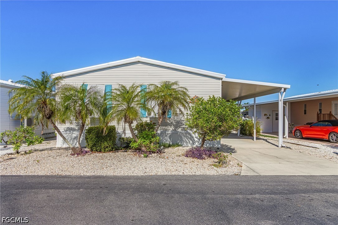 2 bed home in St James City