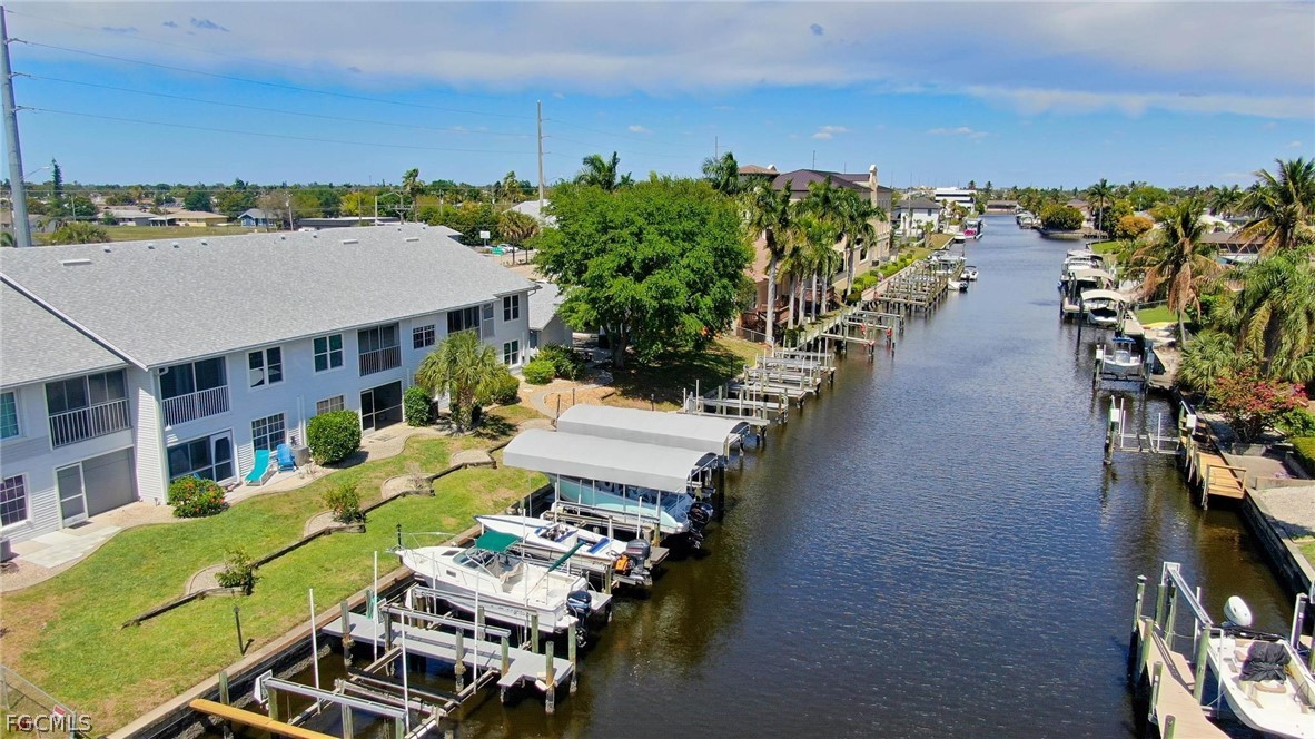 2 bed home in Cape Coral