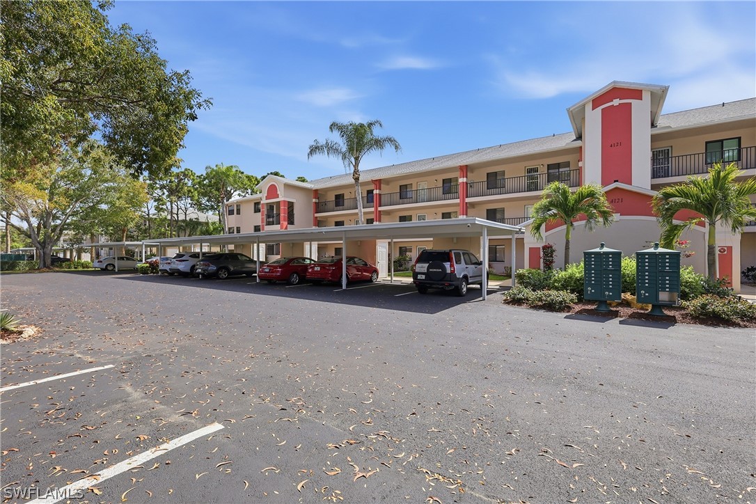 2 bed home in Estero