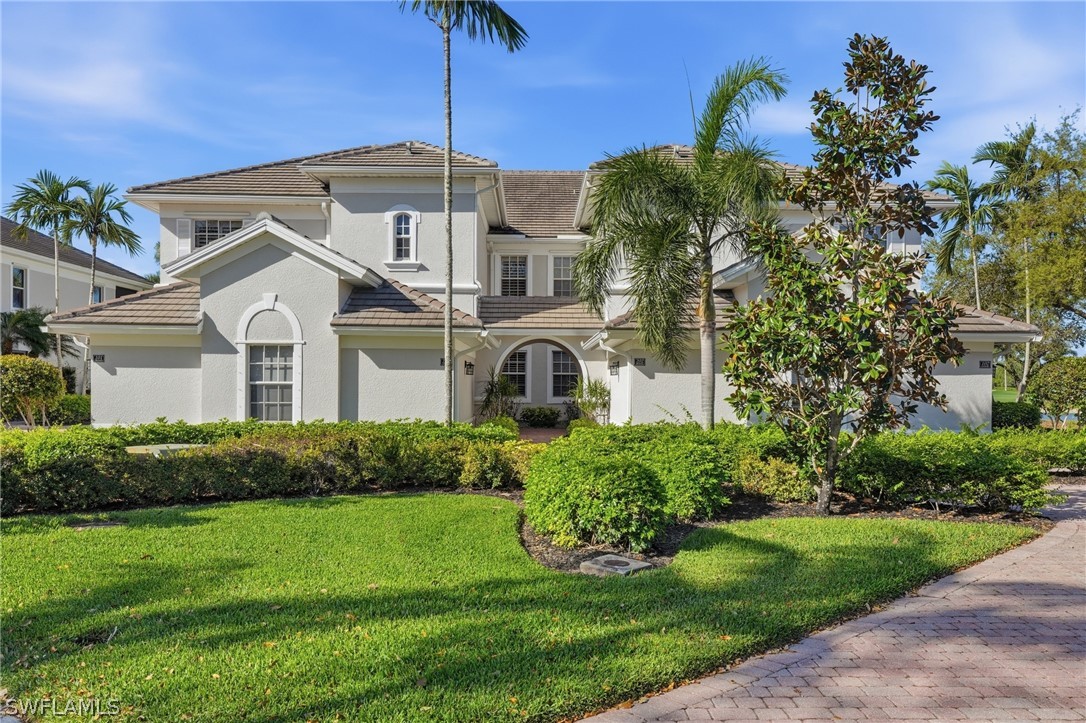 2 bed home in Bonita Springs