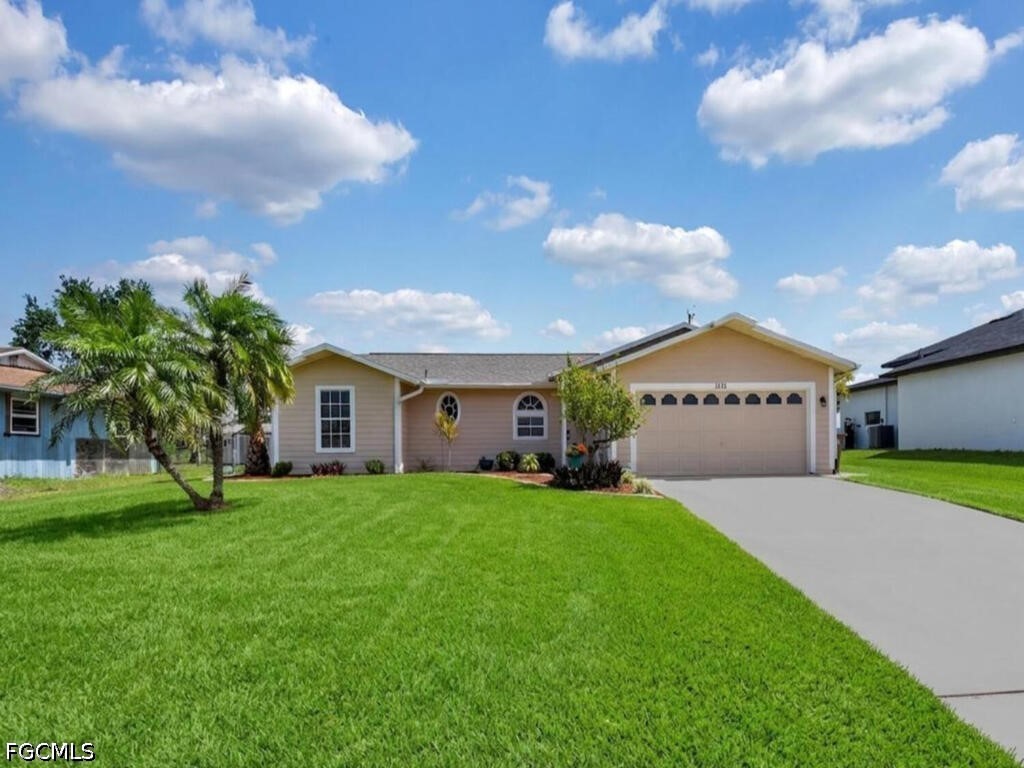 3 bed home in Cape Coral