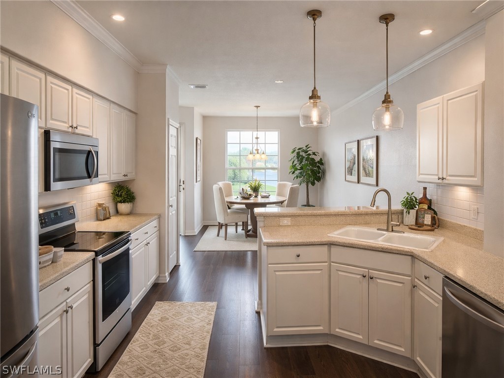 3 bed home in Estero