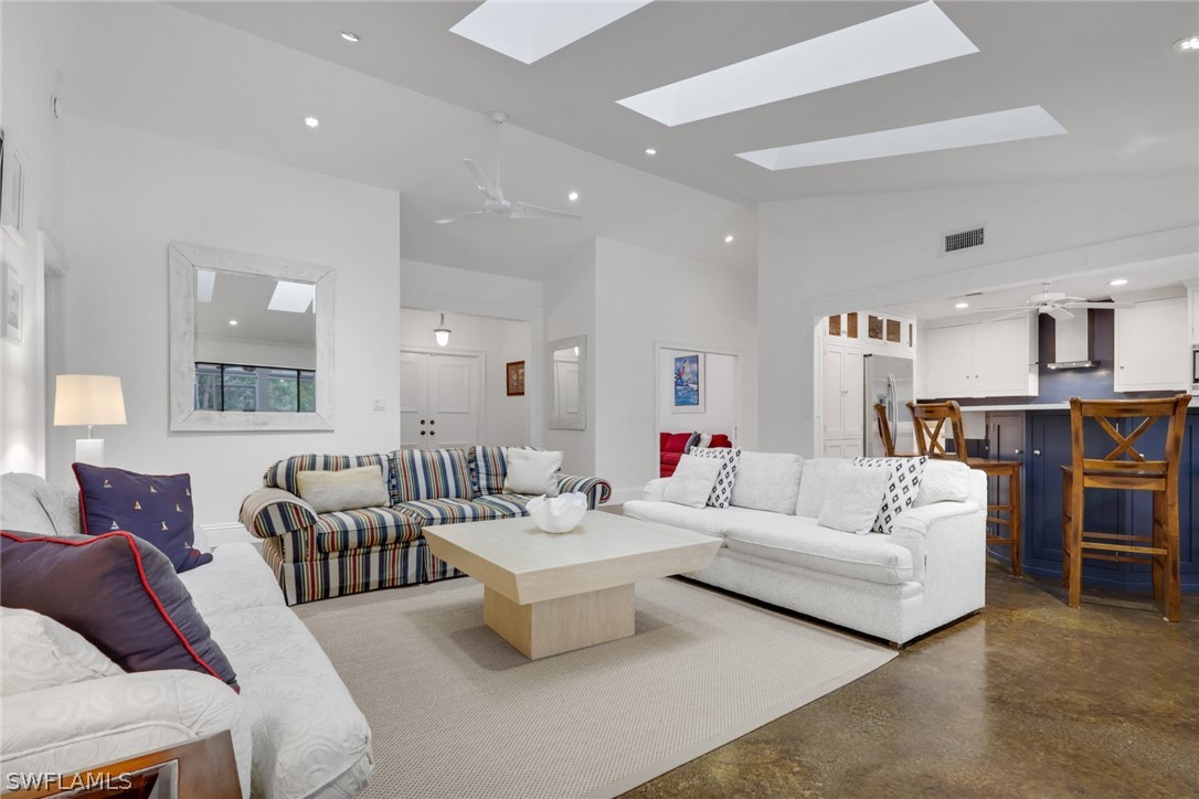 3 bed home in Naples