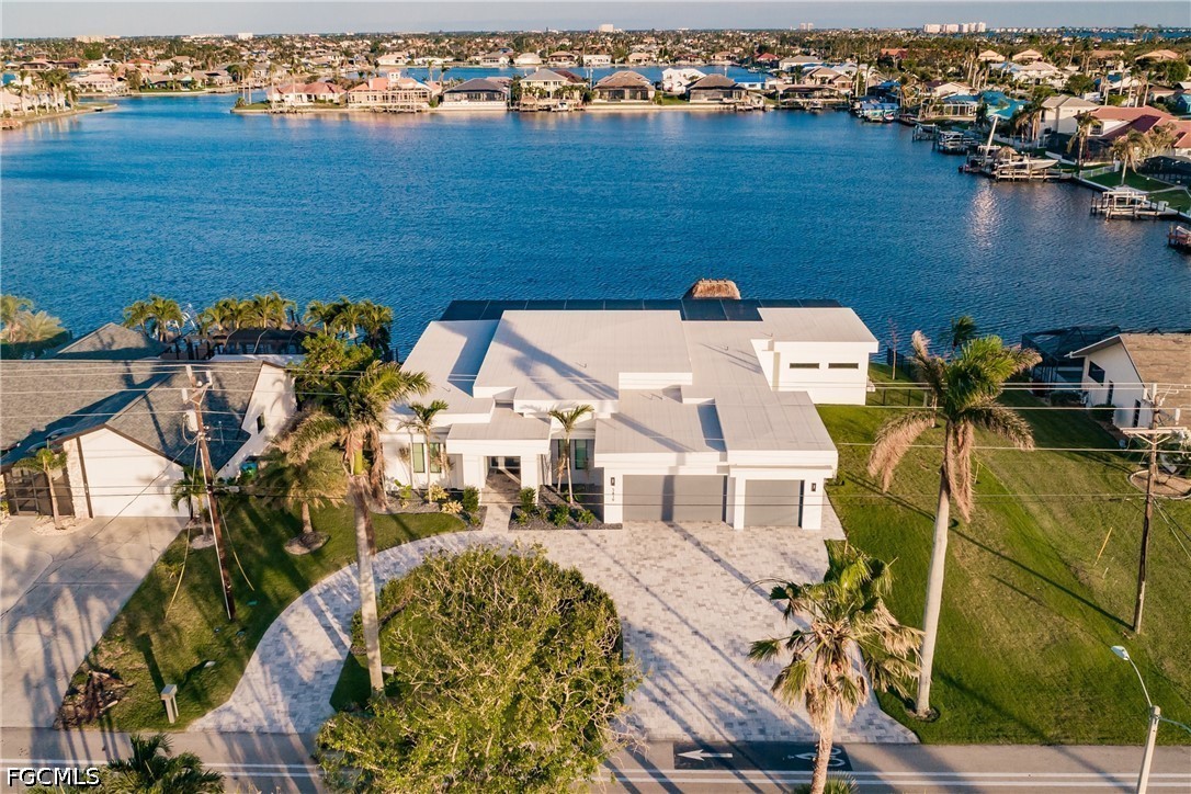 5 bed home in Cape Coral