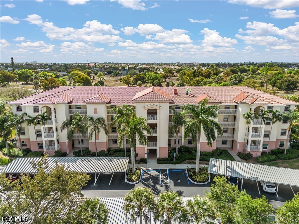 2 bed home in Cape Coral