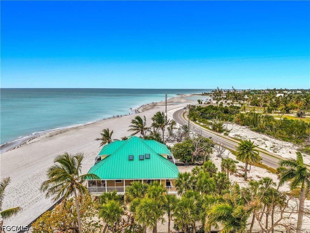 4 bed home in Sanibel