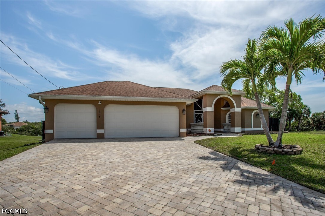 4 bed home in Cape Coral
