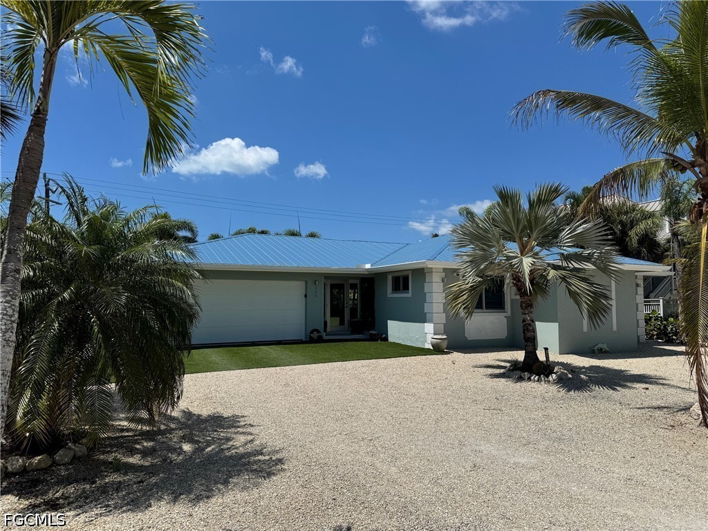 4 bed home in Sanibel