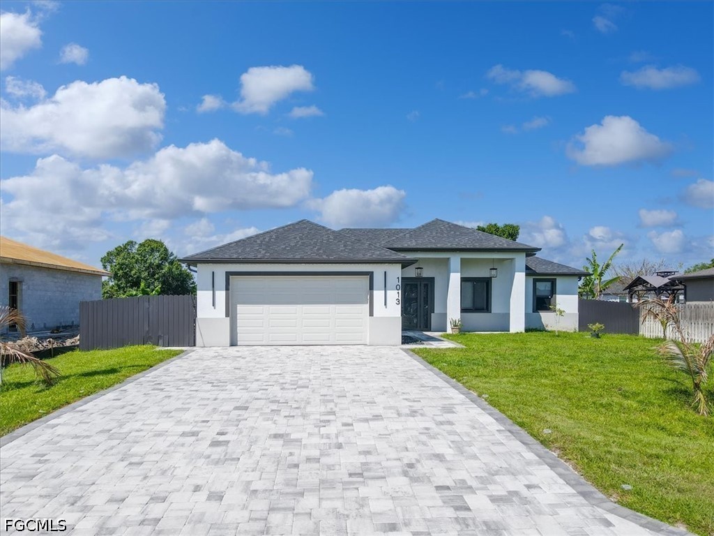 3 bed home in Lehigh Acres