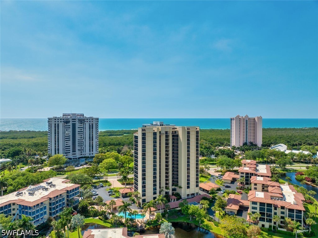 2 bed home in Naples