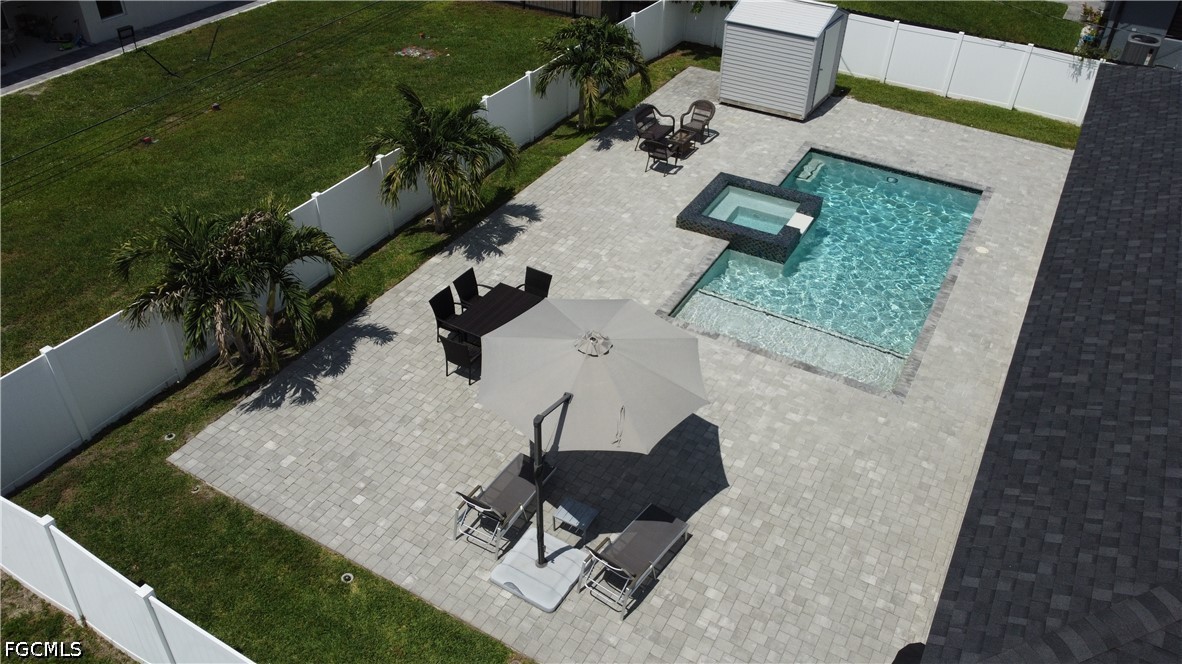 3 bed home in Cape Coral