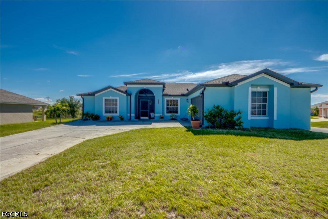 4 bed home in Cape Coral