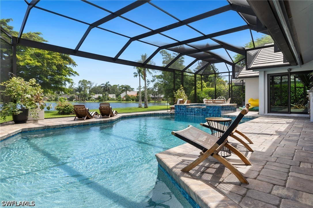 4 bed home in Naples