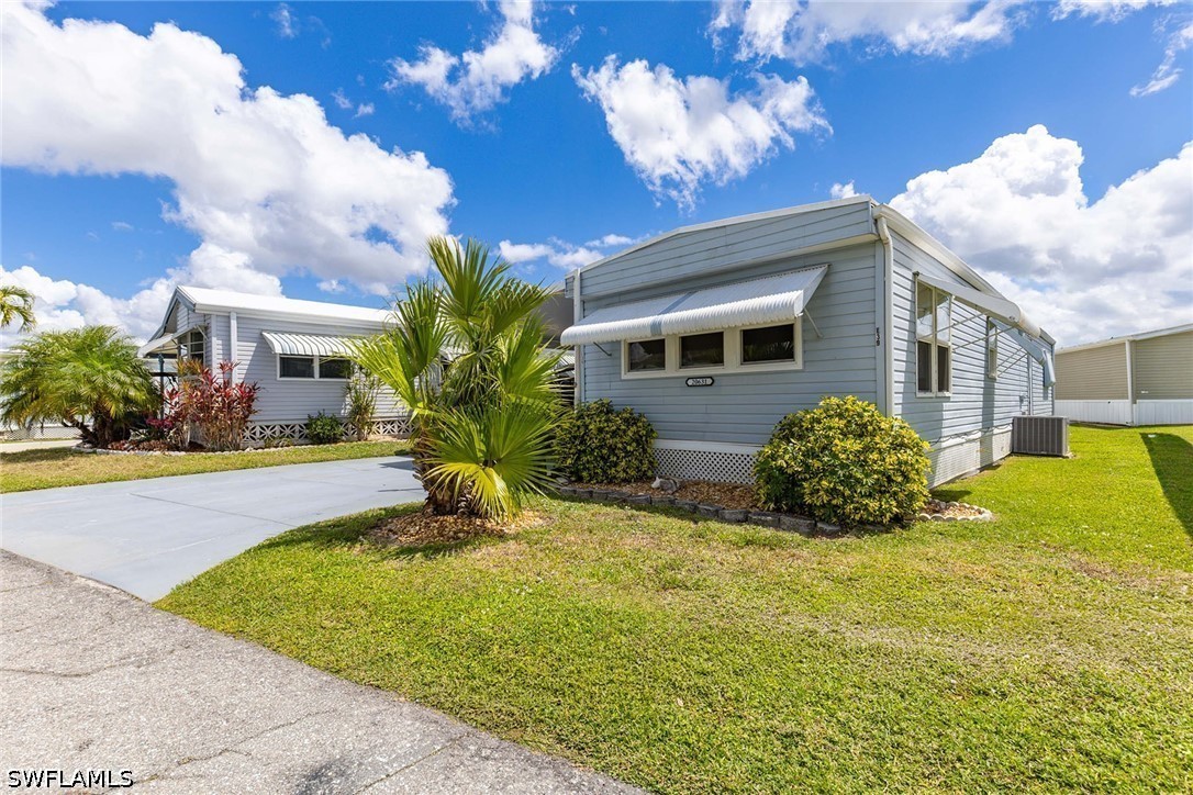 2 bed home in Estero