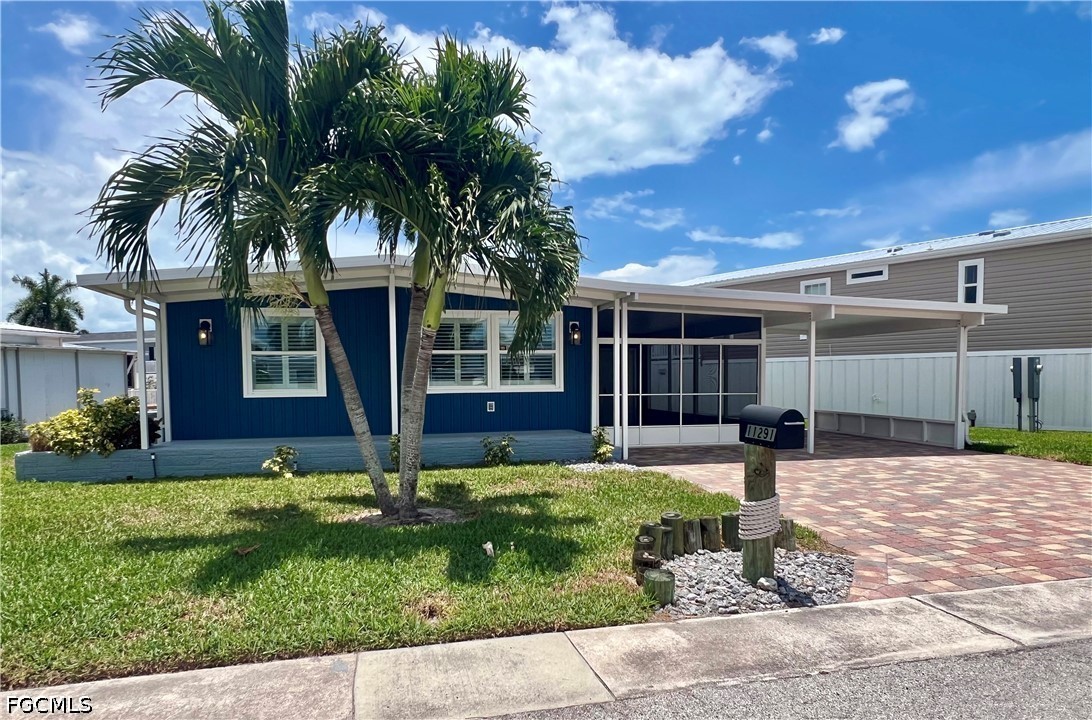2 bed home in Fort Myers Beach